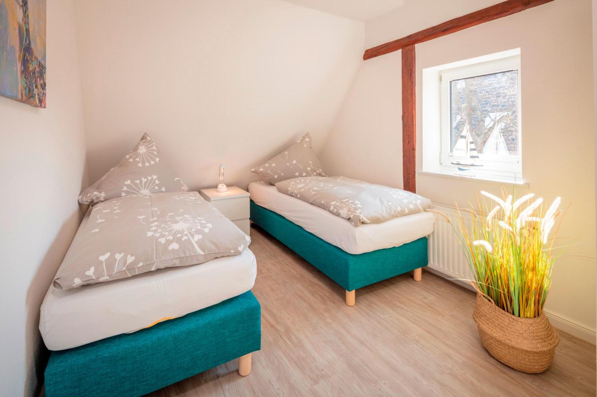 Hofhotel Kraehenberg Groemitz Room photo